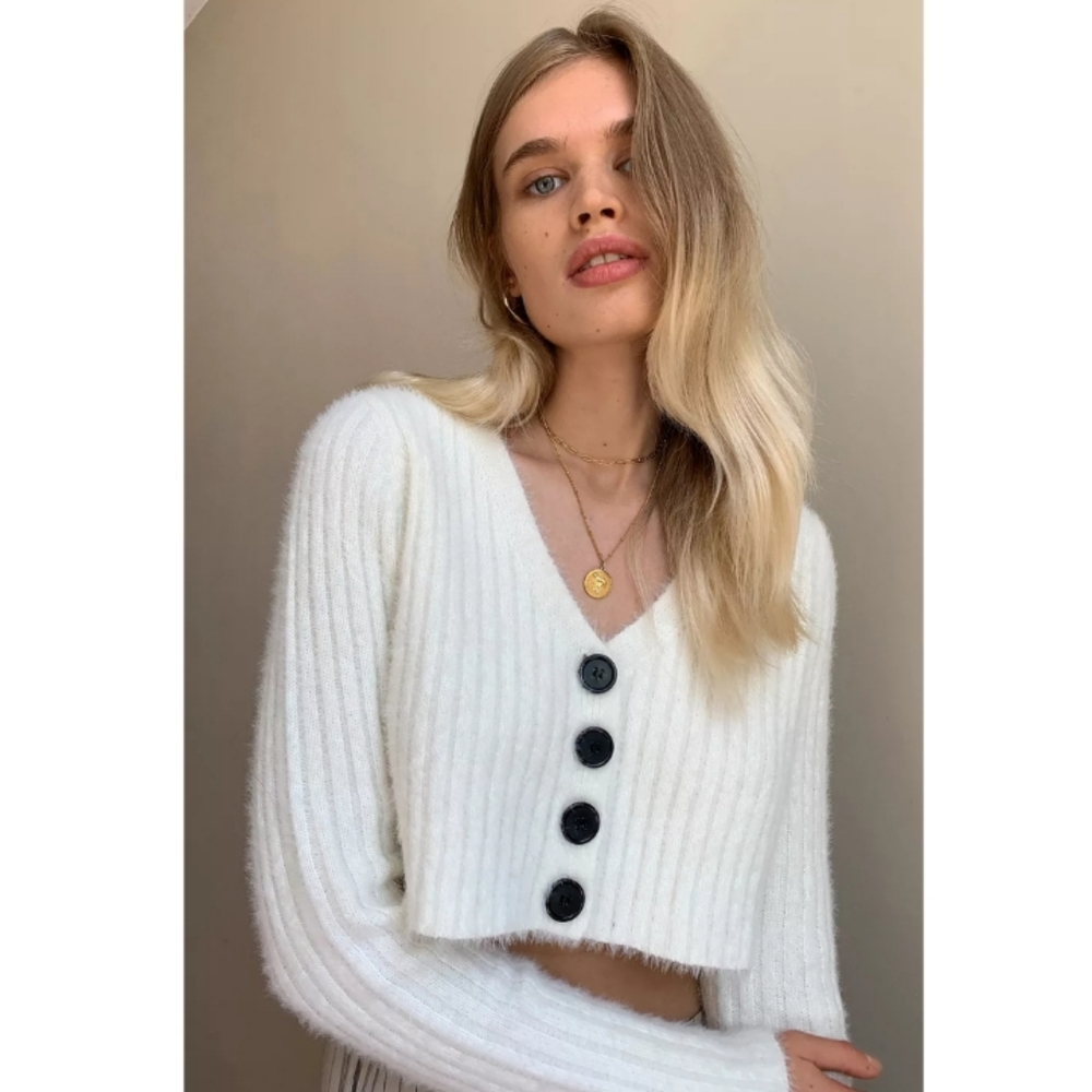 Urban Outfitters White Ribbed V-Neck Cropped Cardigan with Black Buttons